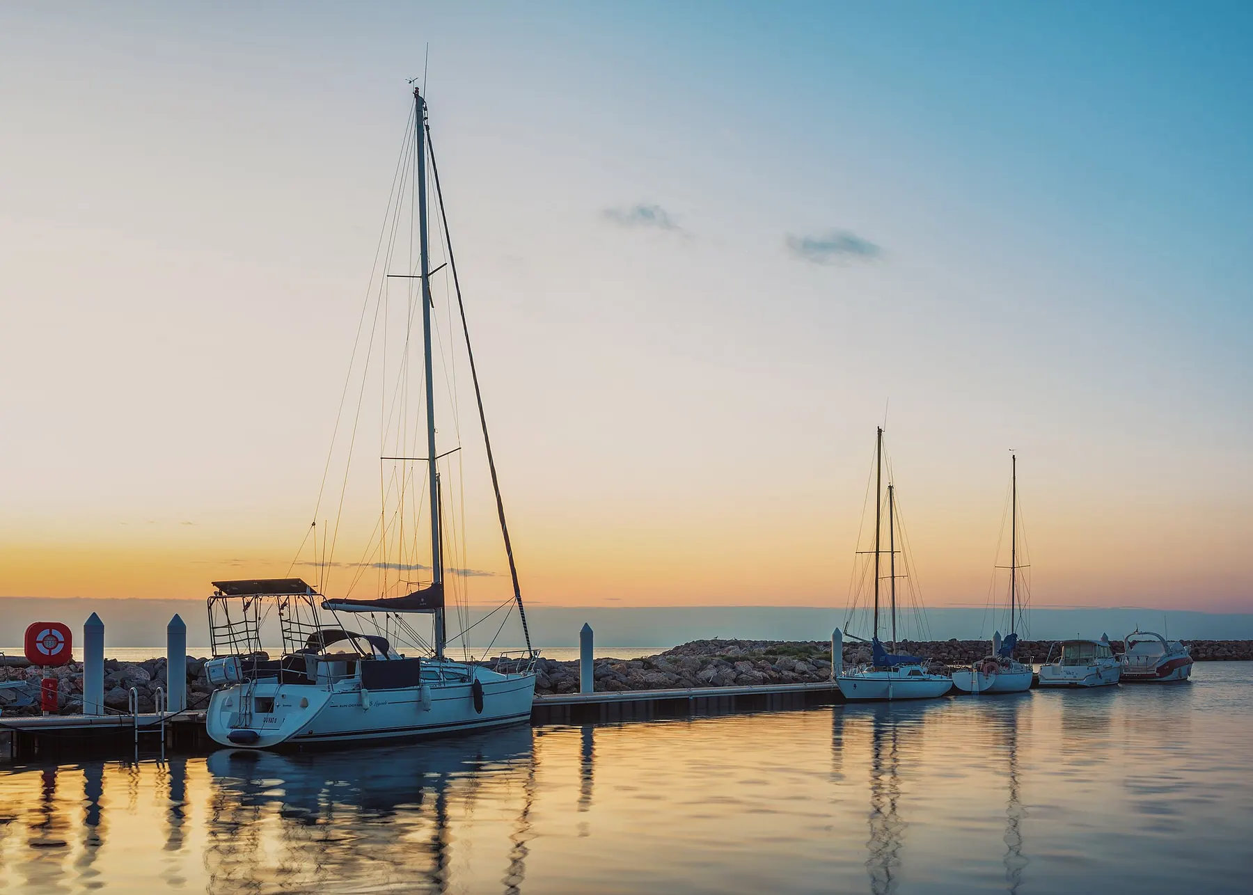 Le port de Frontignan au couchant